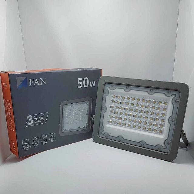 Прожектор светодиодный ip65 FAN 50 Ватт